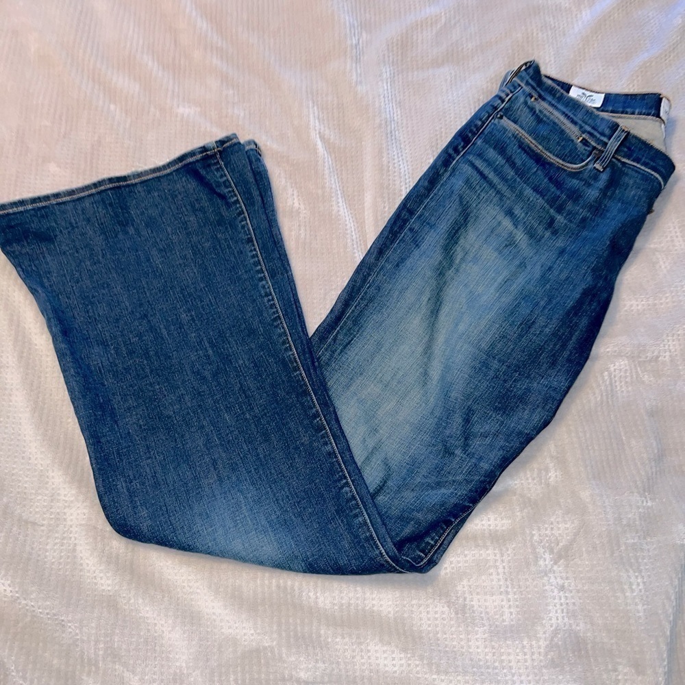 Lucky Brand Charlotte Kick flare jeans size 6